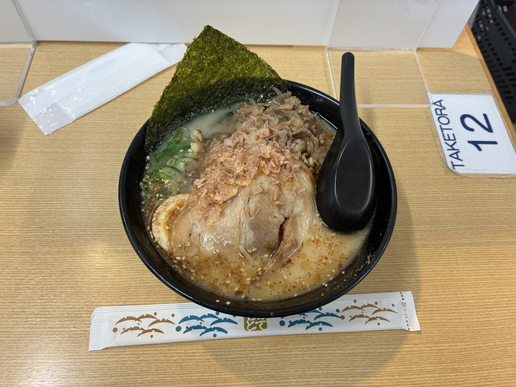 $B;'K`$H$s$3$D%9%Z%7%c%k(B